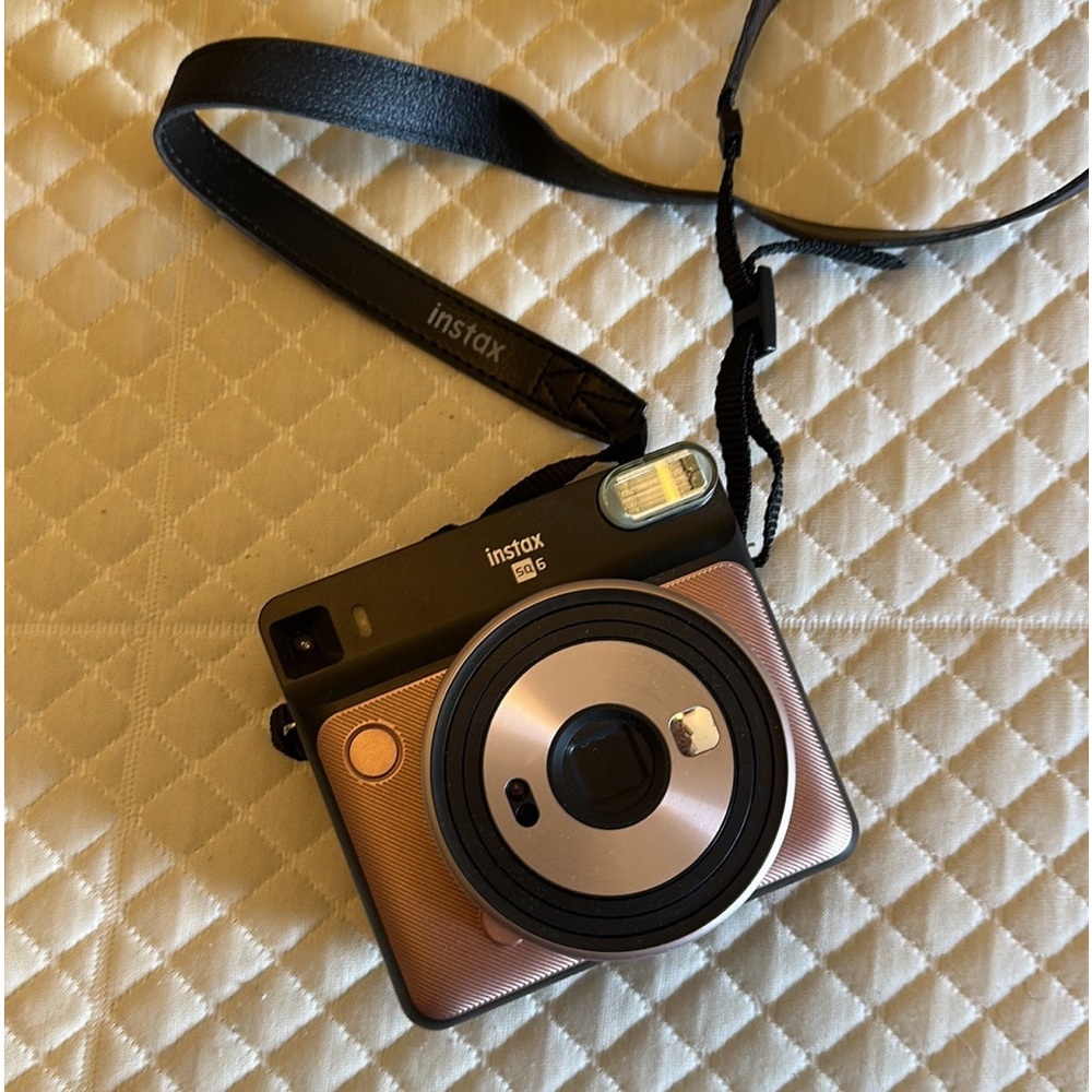 Fujifilm Instax SQUARE SQ6 - used once rosegold